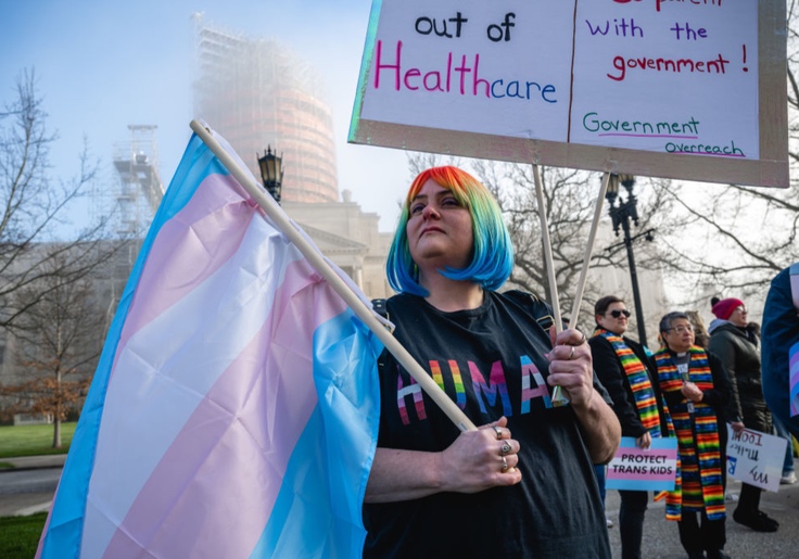 opponents-and-supporters-of-senate-transgender-bill-rally-at-capitol_736x515